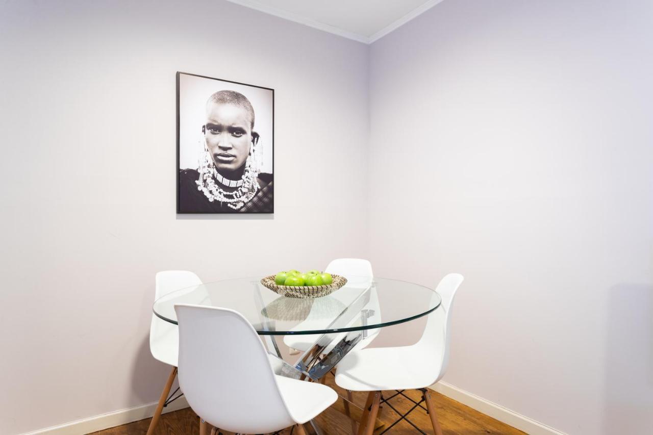 Appartamento Living Bairro Alto V Lisbona Esterno foto