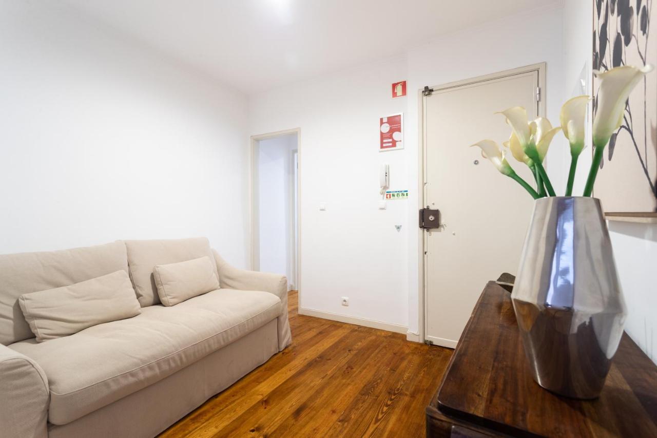 Appartamento Living Bairro Alto V Lisbona Esterno foto