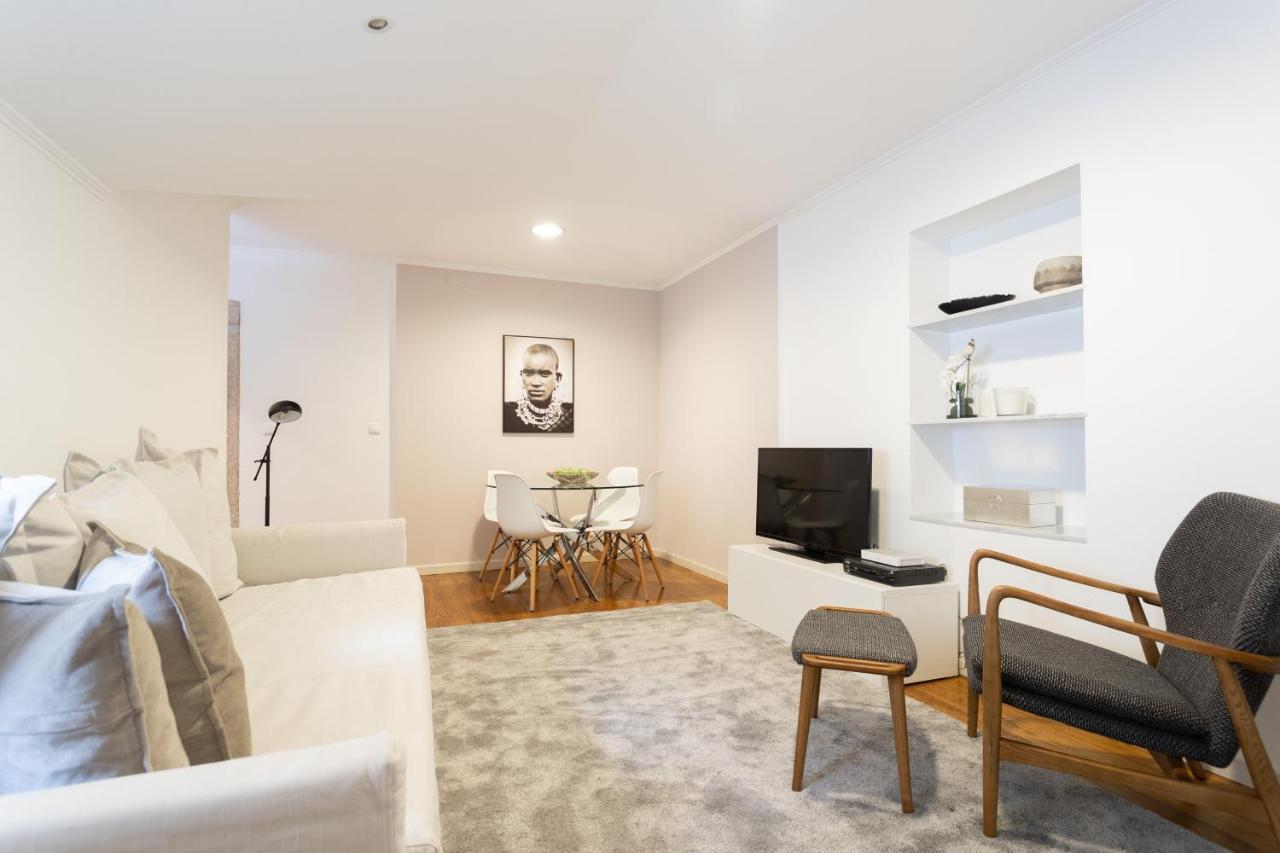 Appartamento Living Bairro Alto V Lisbona Esterno foto