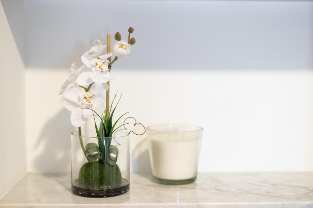 Appartamento Living Bairro Alto V Lisbona Esterno foto